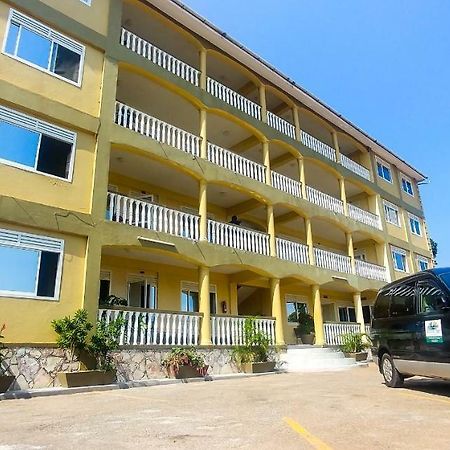 Karibu Bb Suites Entebbe Dış mekan fotoğraf