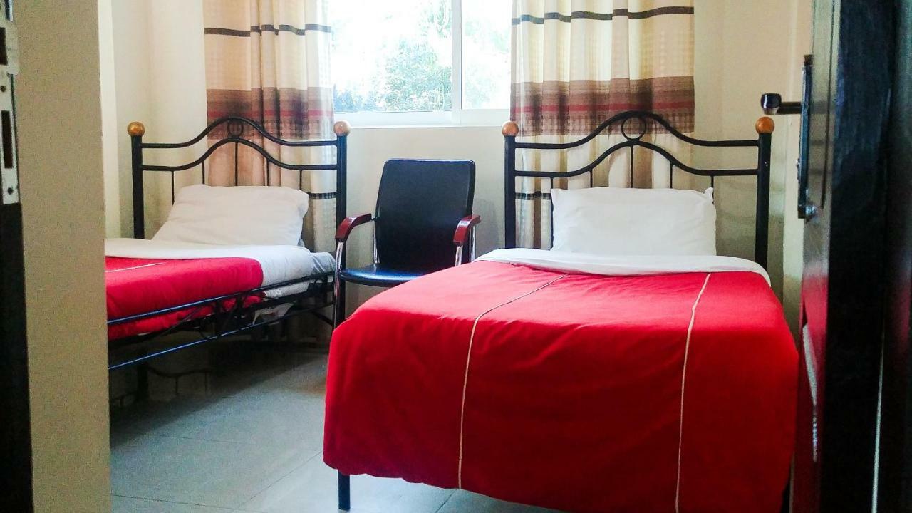 Karibu Bb Suites Entebbe Dış mekan fotoğraf