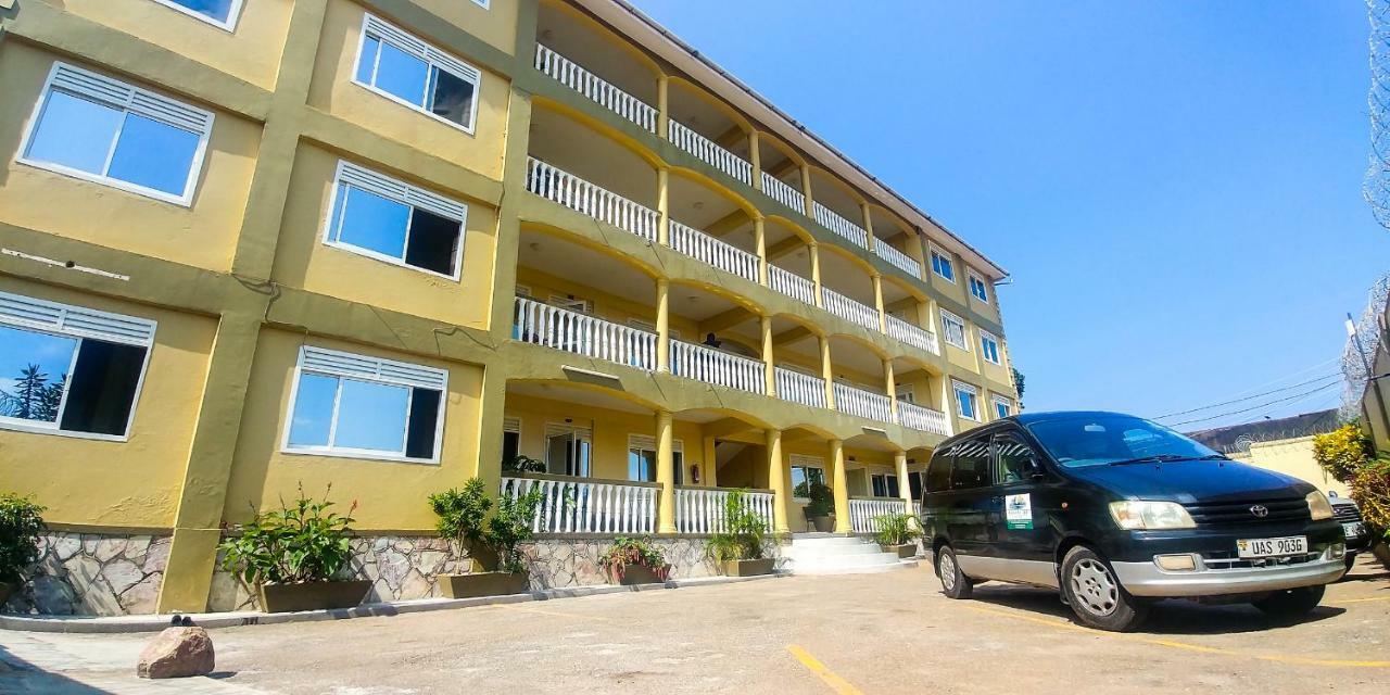 Karibu Bb Suites Entebbe Dış mekan fotoğraf